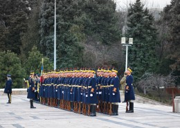 整齐划一的士兵队伍图片
