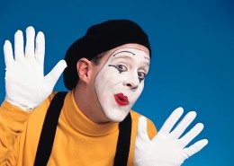 孤独的小丑演员图片