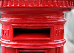 红色邮筒图片