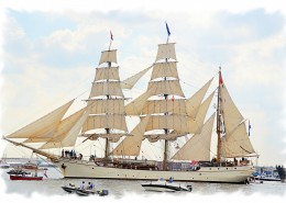 高大的现代船舶图片