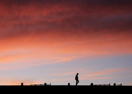 黄昏时天边的云彩图片