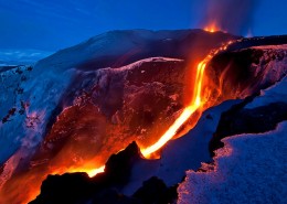 壮丽火山风景图片