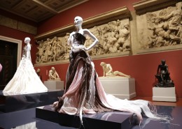 展示服装的模特道具图片